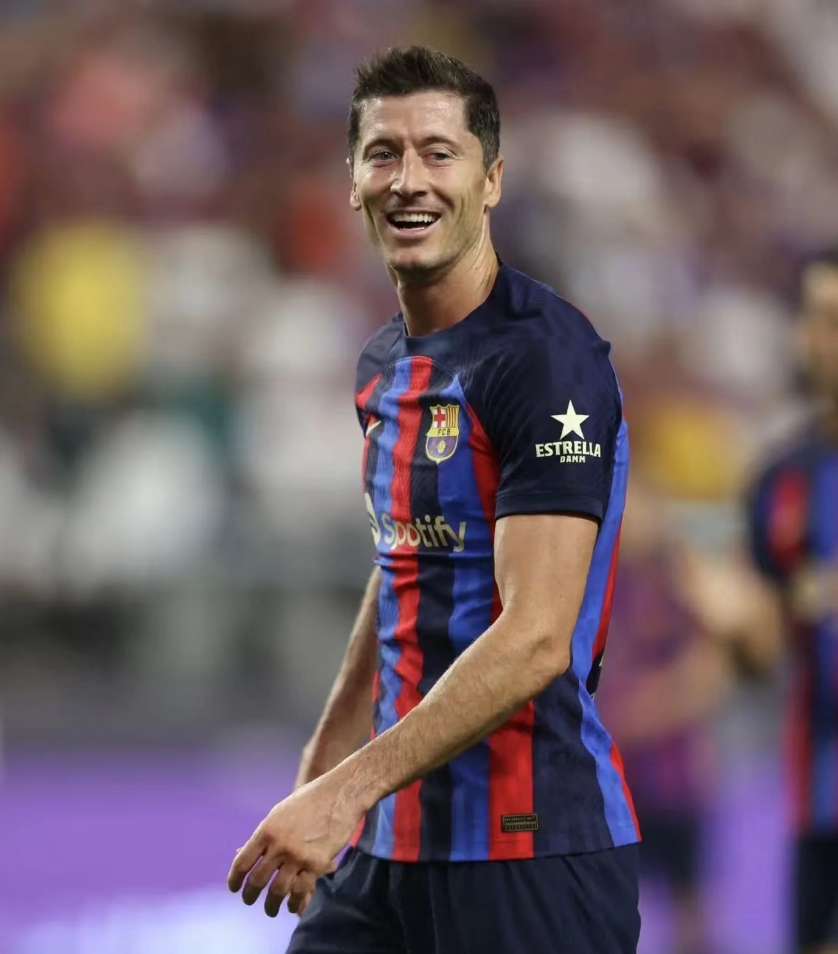 莱万多夫斯基迎来三赛季高光表现,加拿大队球迷沸腾!的简单介绍 莱万多夫斯基迎来三赛季高光表现,加拿大队球迷沸腾!的简单介绍