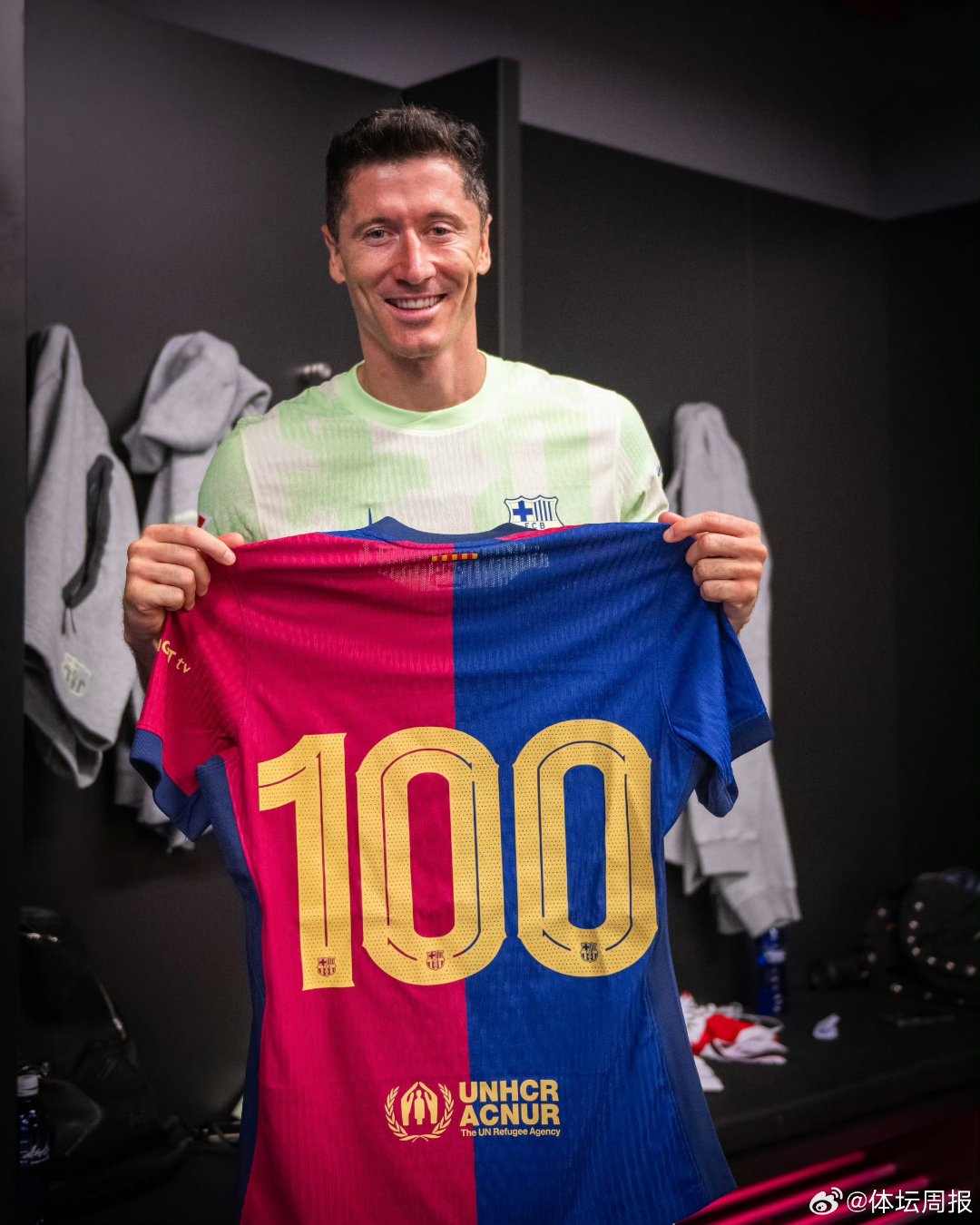 莱万多夫斯基迎来三赛季高光表现,加拿大队球迷沸腾!的简单介绍 莱万多夫斯基迎来三赛季高光表现,加拿大队球迷沸腾!的简单介绍