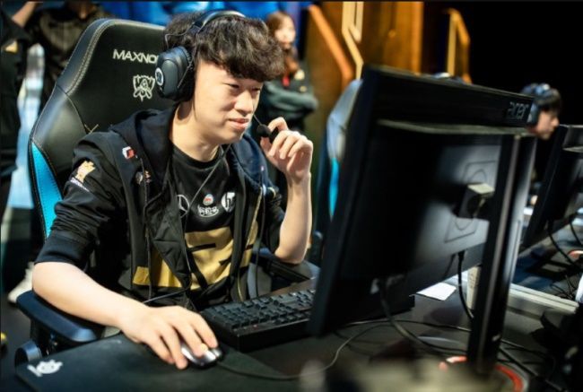 关于Ning爆冷击败C9,关键助攻引爆全场!的信息 关于Ning爆冷击败C9,关键助攻引爆全场!的信息